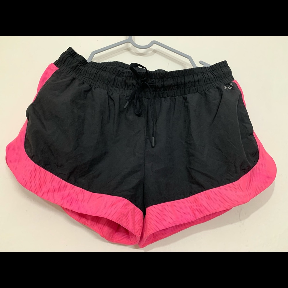 Colorful Shorts. - Picture 4 of 4